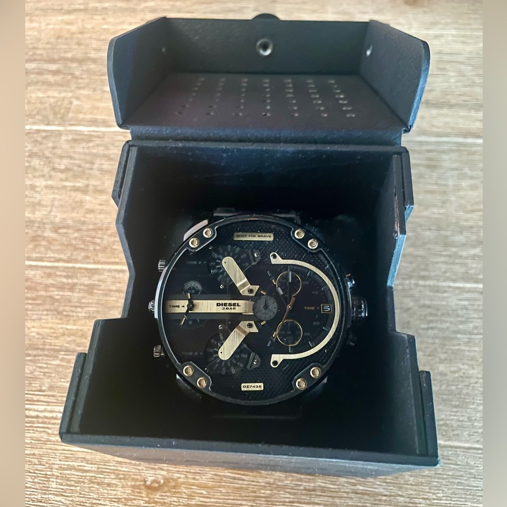 Diesel Mr Daddy Watch - Picture 5 of 5